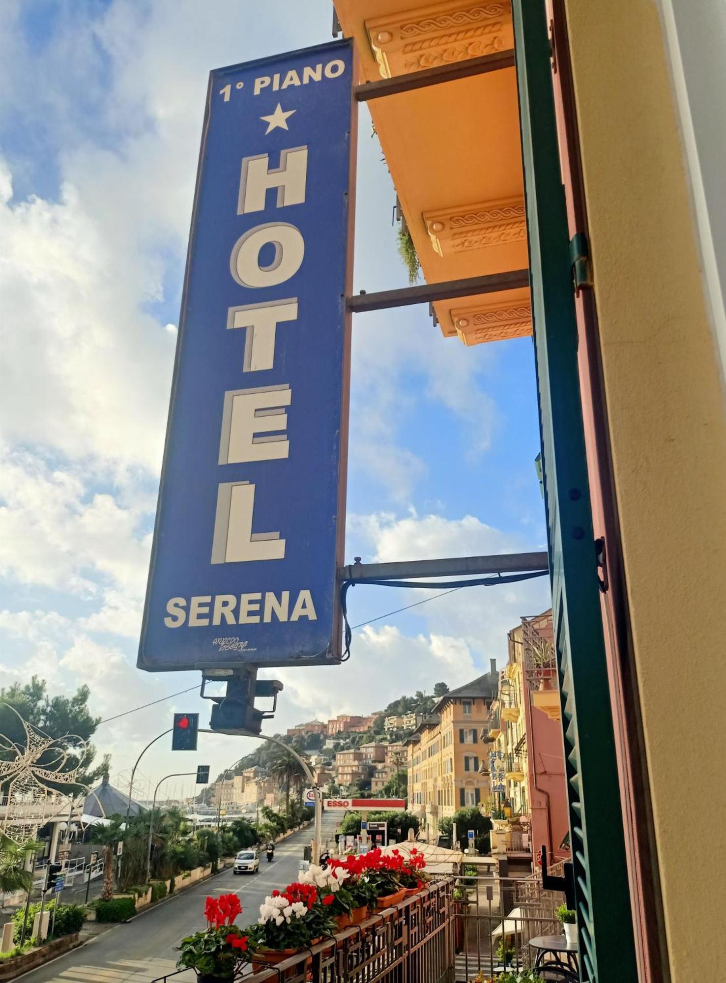 Hotel Serena Arenzano Exteriör bild